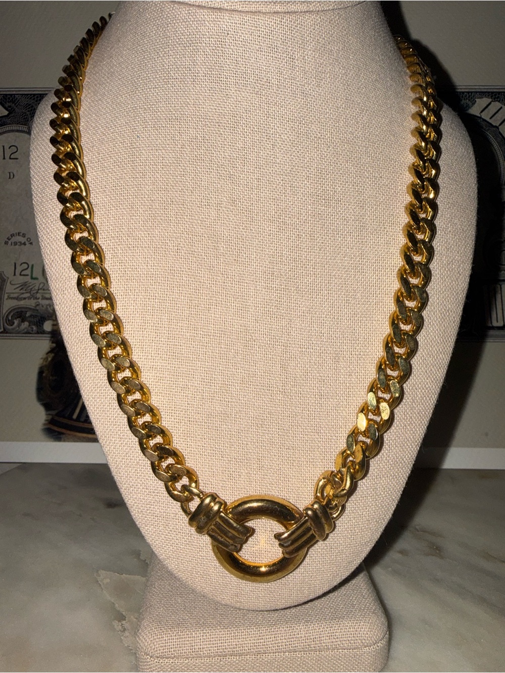 Unsigned Gold-tone Chunky Chain Cuban Link Necklace - Picture 1 of 3